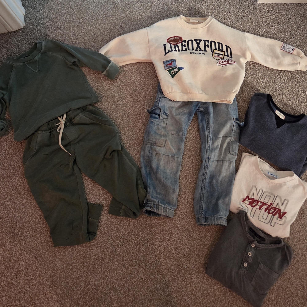 Boys 4T Clothing 7 Piece Set Bundle  Sweatshirt and Pants Zara, Mayoral, Miki